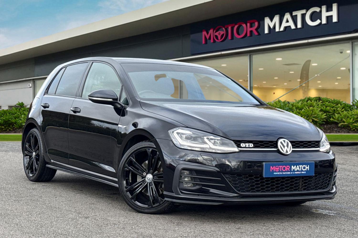 Used Volkswagen Golf 2017 for sale - 76390996: Photo 1