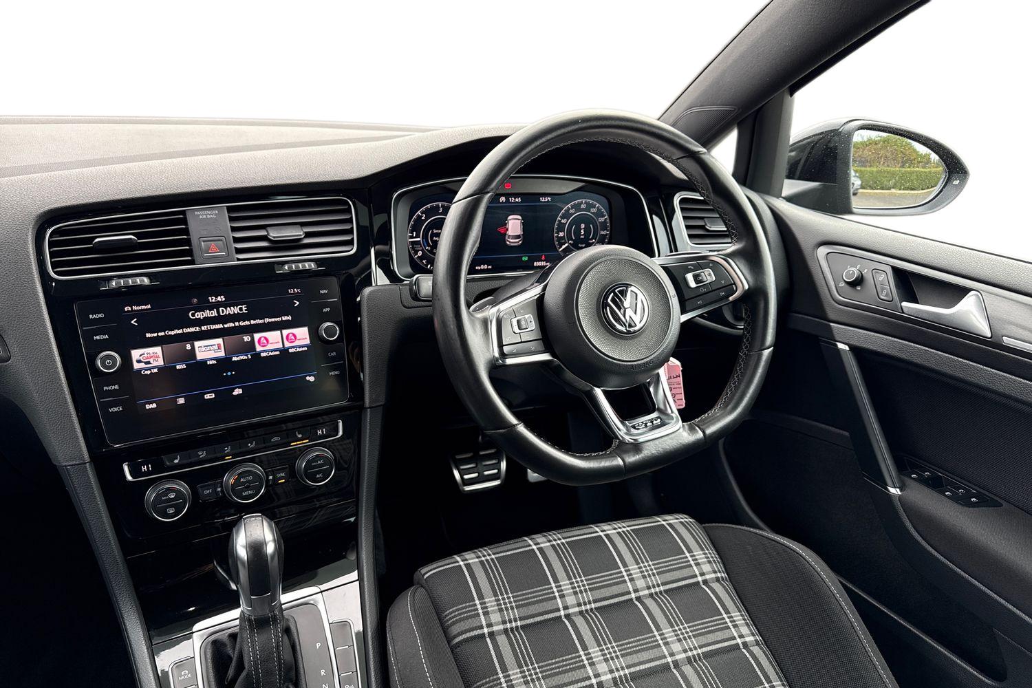 Used Volkswagen Golf 2017 for sale - 76390996: Photo 17