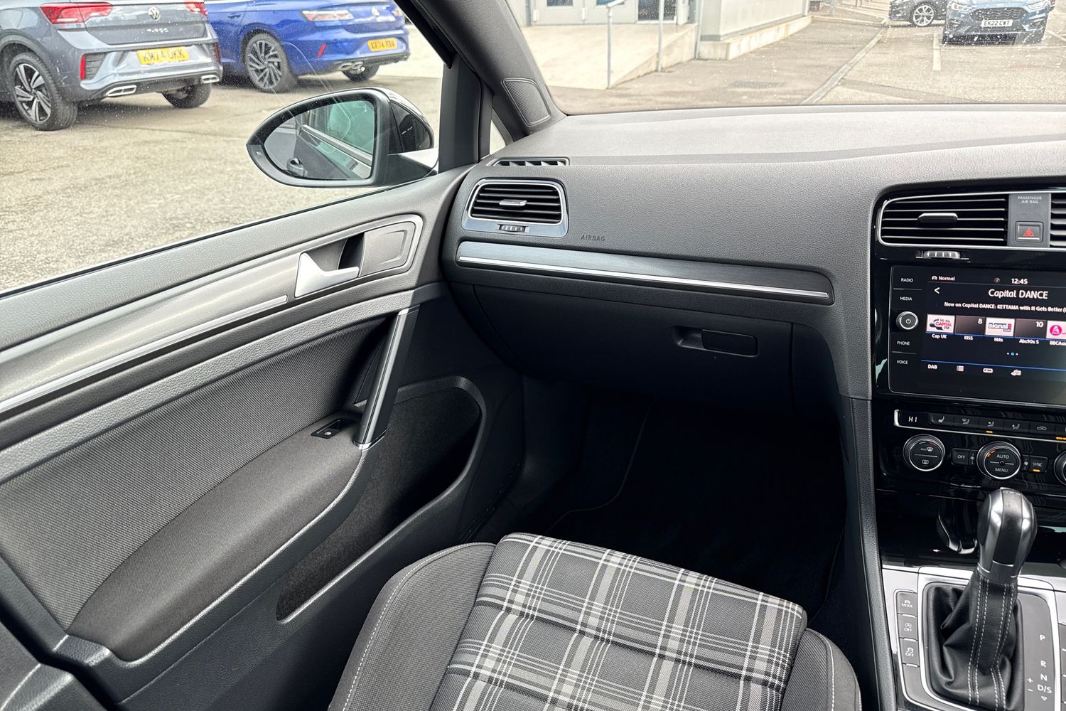 Used Volkswagen Golf 2017 for sale - 76390996: Photo 19