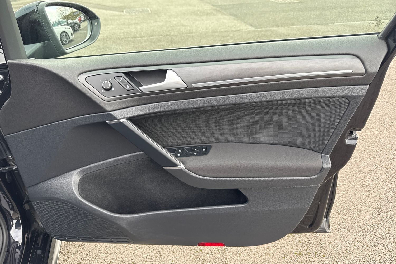 Used Volkswagen Golf 2017 for sale - 76390996: Photo 20