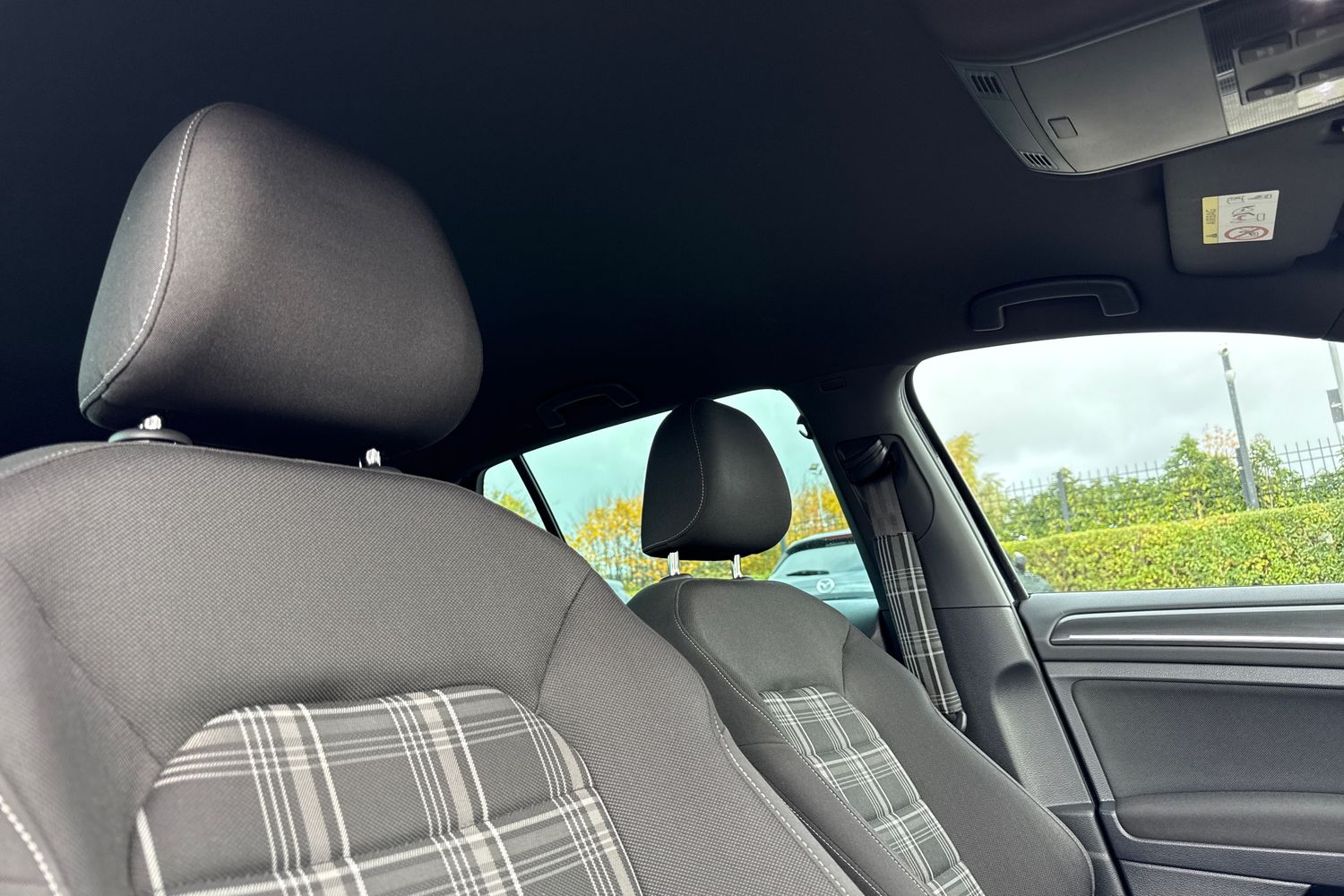 Used Volkswagen Golf 2017 for sale - 76390996: Photo 23