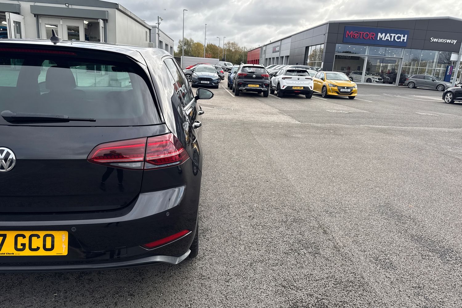 Used Volkswagen Golf 2017 for sale - 76390996: Photo 32