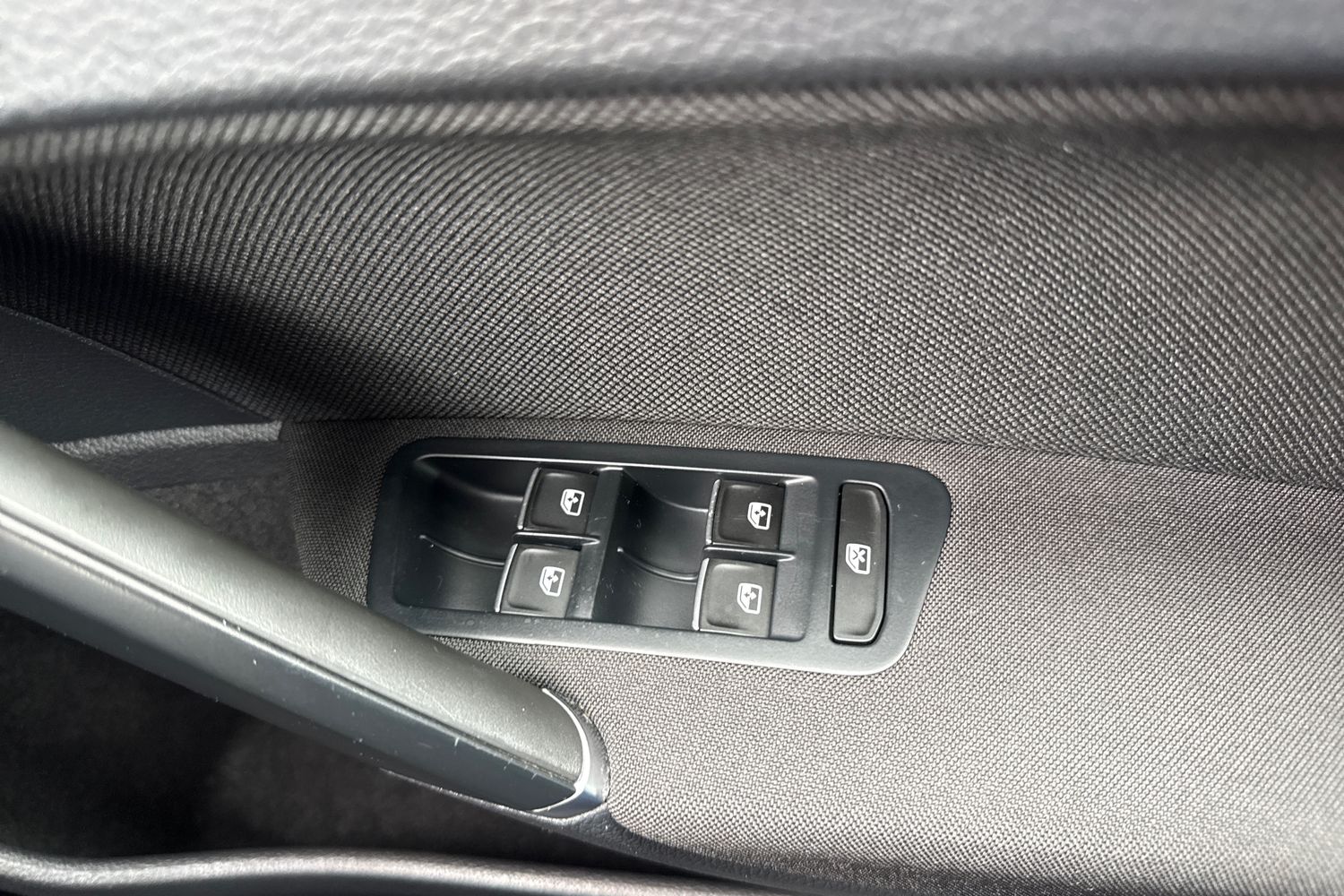 Used Volkswagen Golf 2017 for sale - 76390996: Photo 38