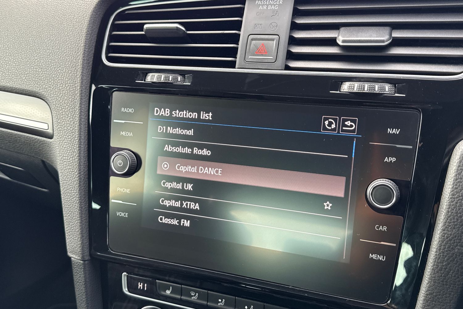 Used Volkswagen Golf 2017 for sale - 76390996: Photo 44