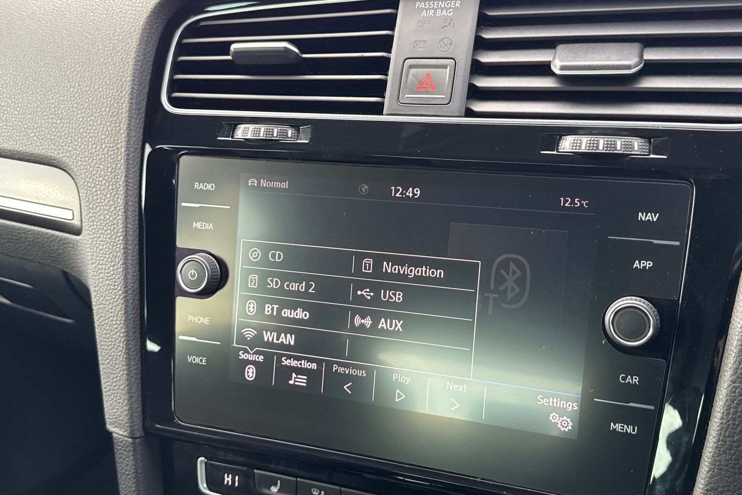 Used Volkswagen Golf 2017 for sale - 76390996: Photo 45