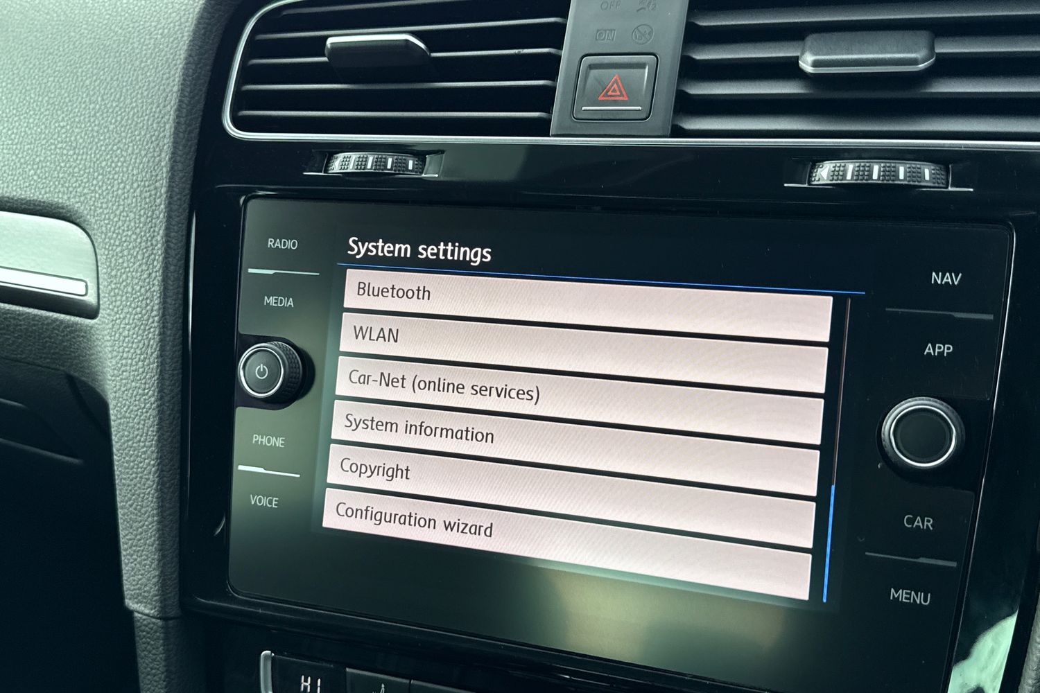 Used Volkswagen Golf 2017 for sale - 76390996: Photo 50