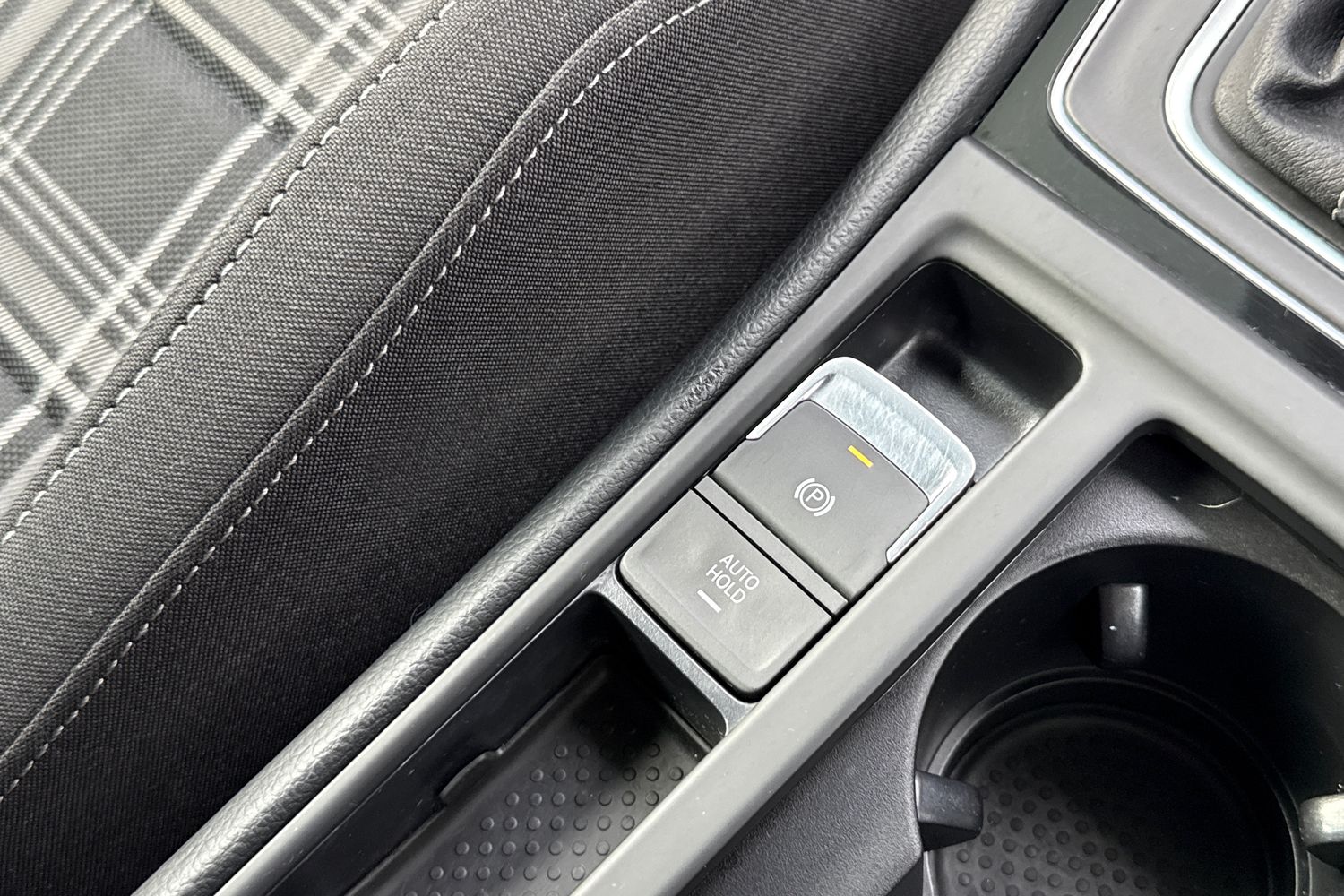 Used Volkswagen Golf 2017 for sale - 76390996: Photo 55