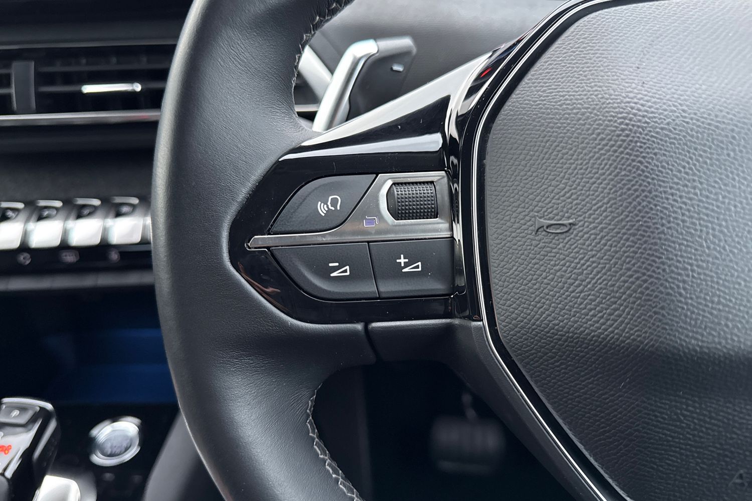 Used Peugeot 3008 2021 for sale - 76876011: Photo 38