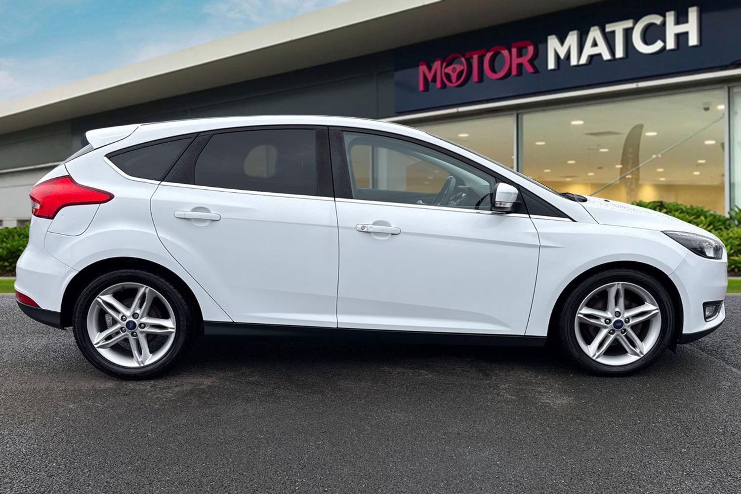 Used Ford Focus 2017 for sale - 77879119: Photo 3