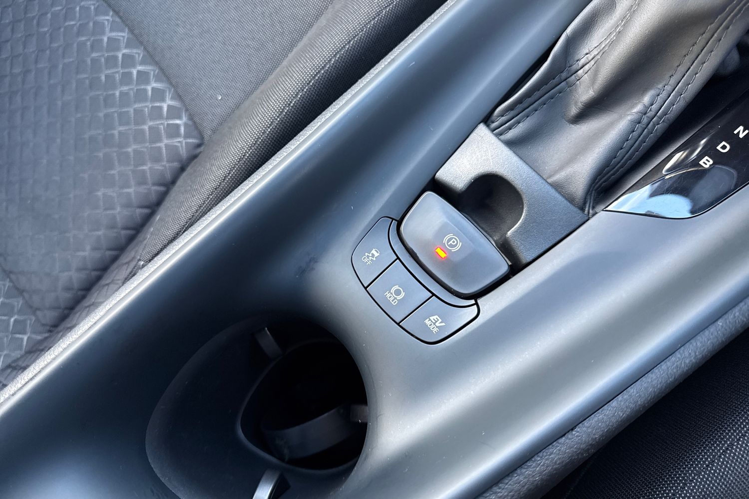 Used Toyota C-HR 2022 for sale - 76909359: Photo 53