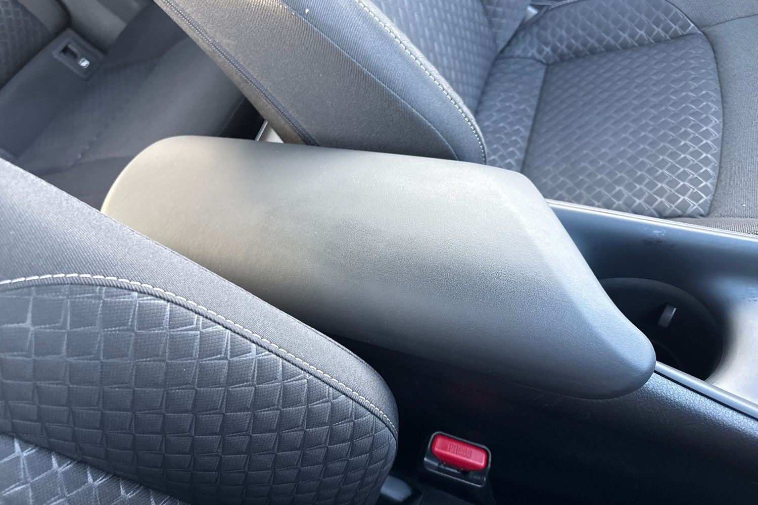 Used Toyota C-HR 2022 for sale - 76909359: Photo 54