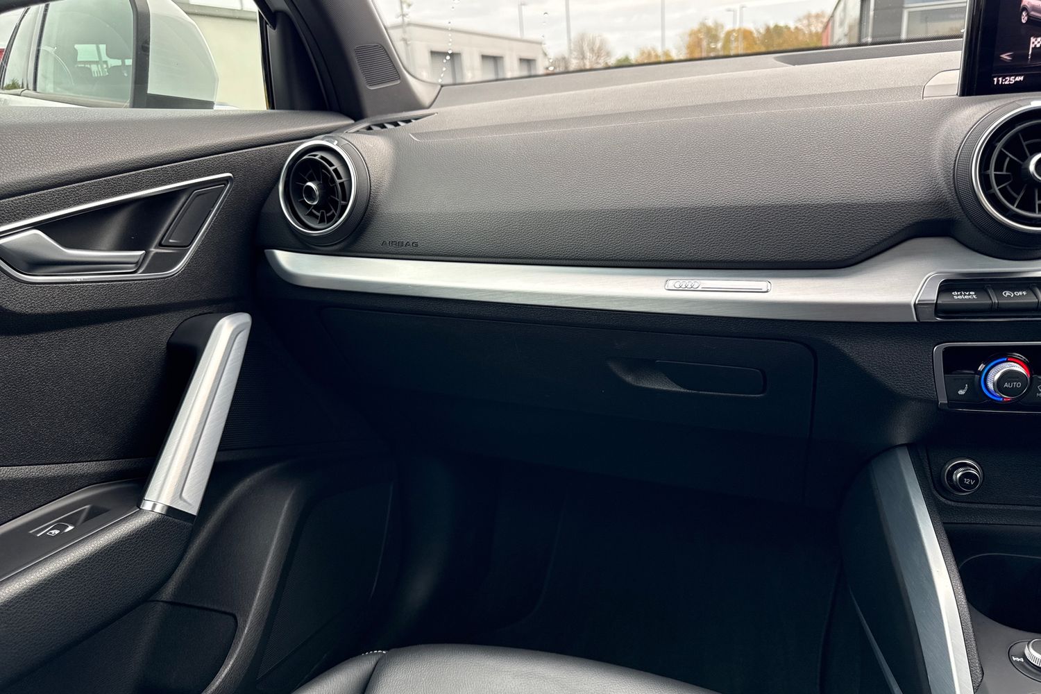 Used Audi Q2 2017 for sale - 76535251: Photo 14