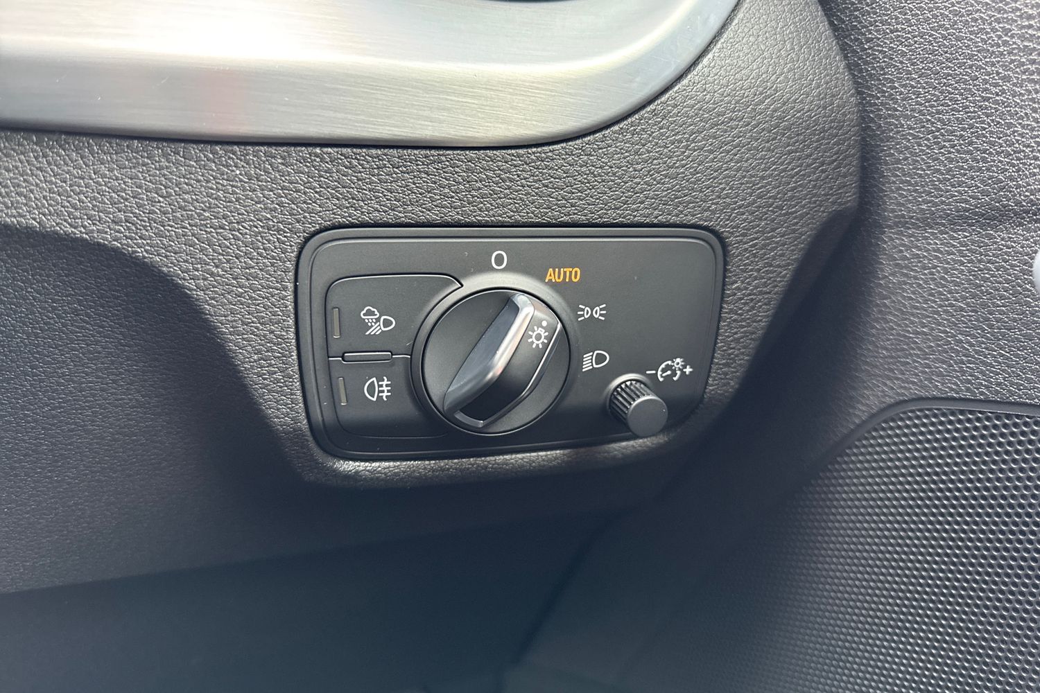 Used Audi Q2 2017 for sale - 76535251: Photo 42