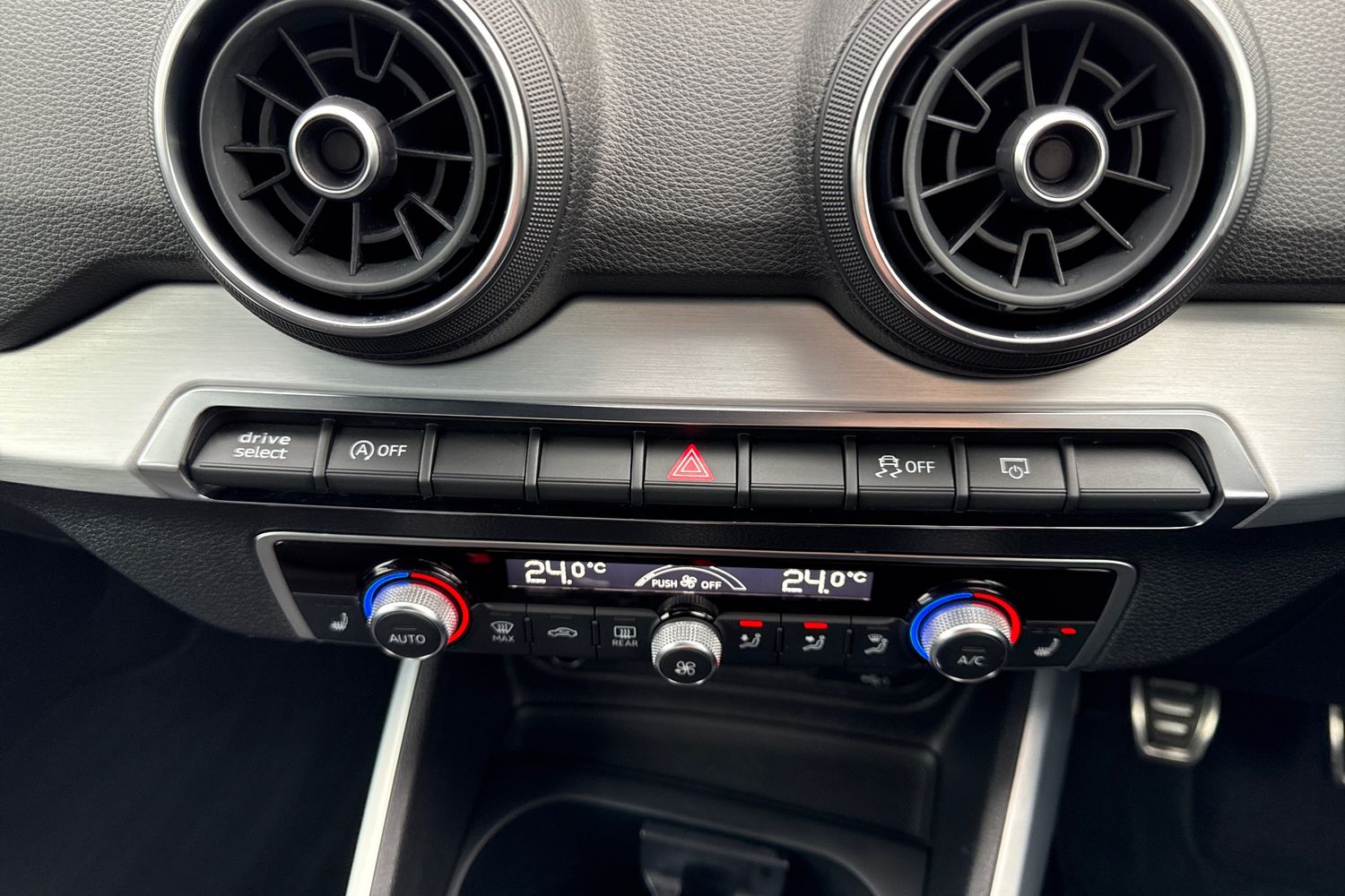 Used Audi Q2 2017 for sale - 76535251: Photo 53