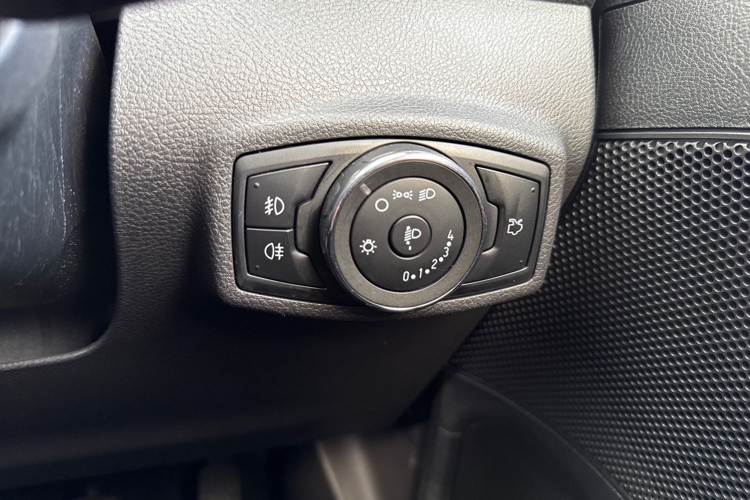 Used Ford Ka+ 2017 for sale - 76624992: Photo 39