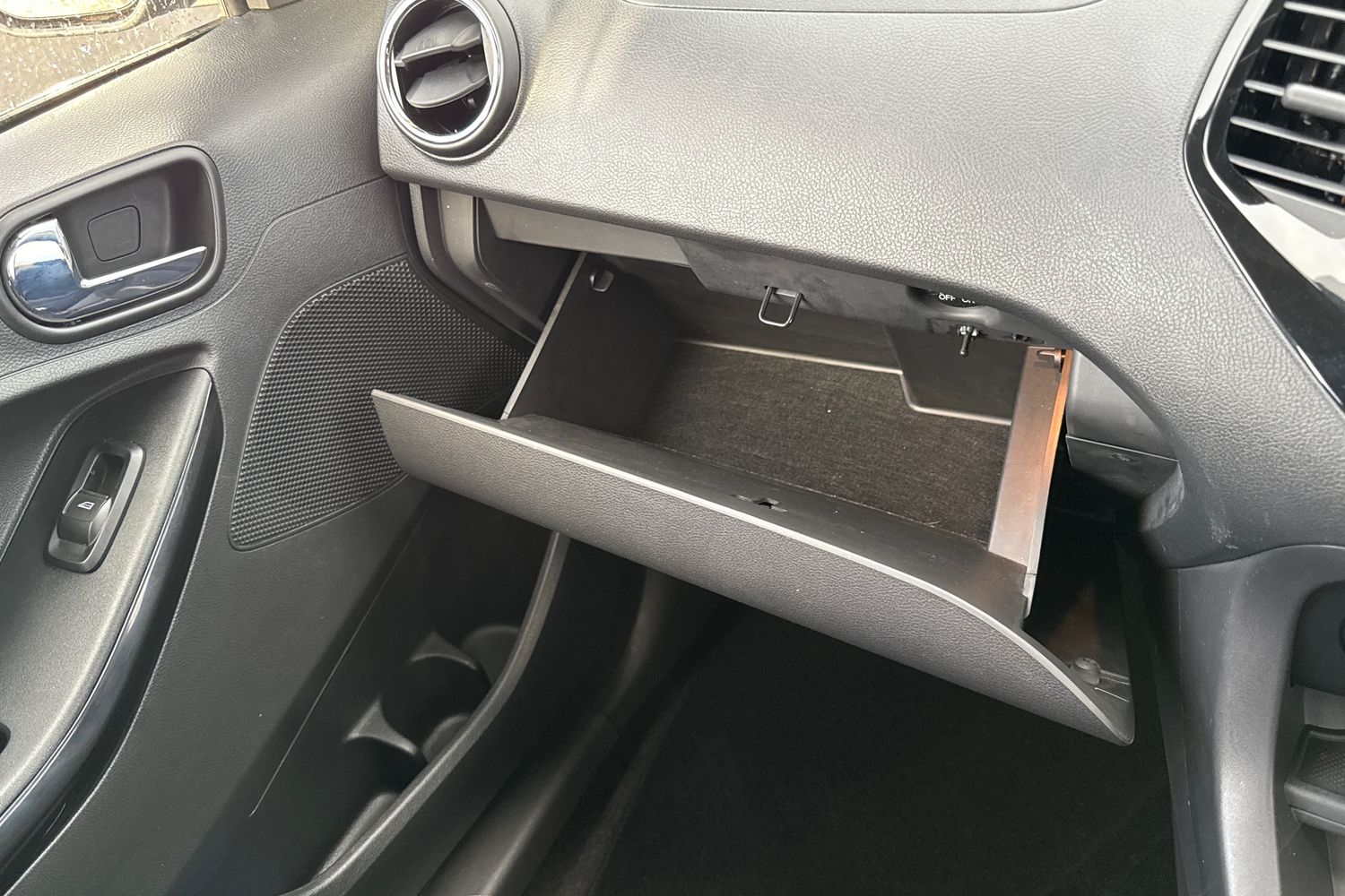 Used Ford Ka+ 2017 for sale - 76624992: Photo 56