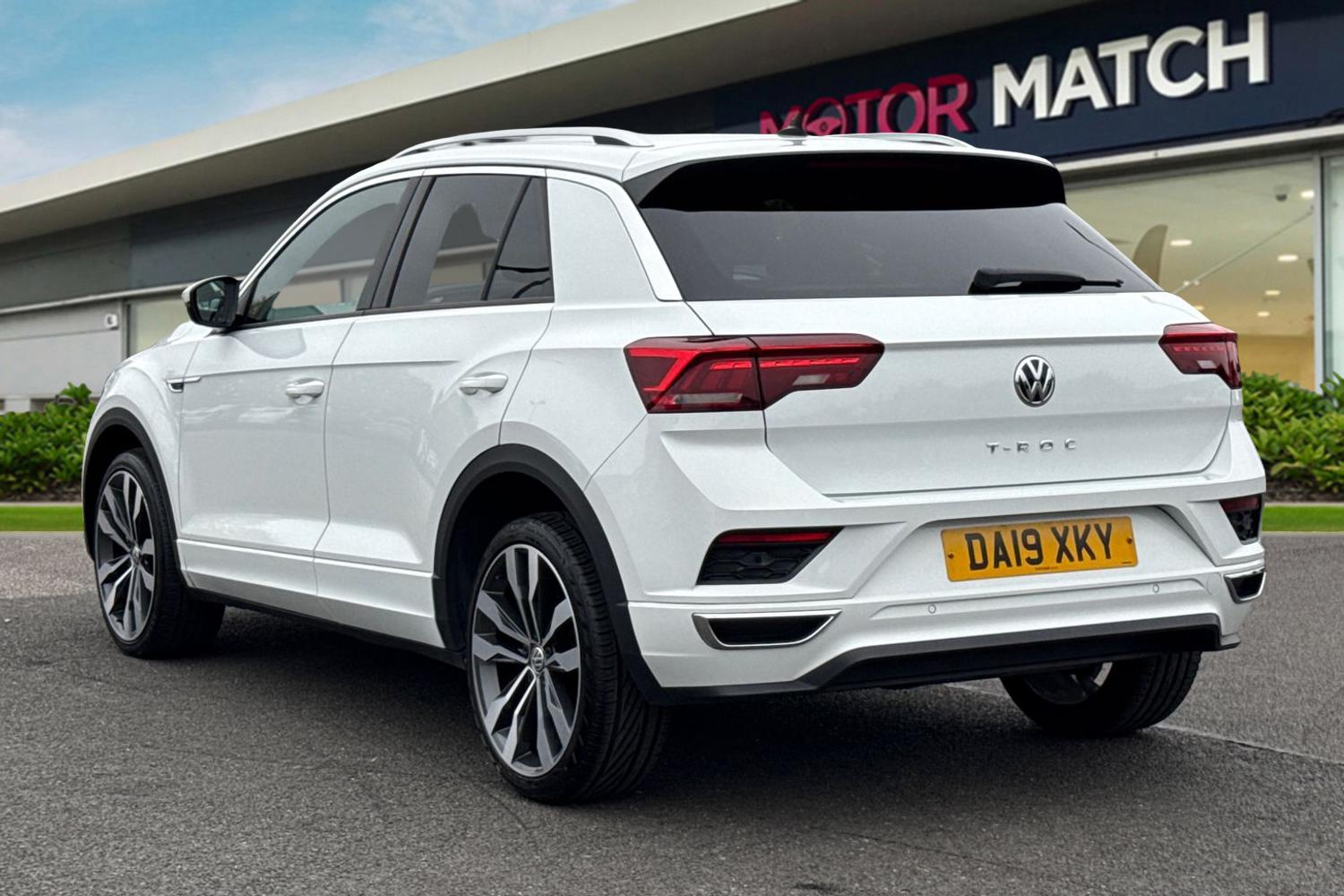 Used Volkswagen T-Roc 2019 for sale - 77337153: Photo 2