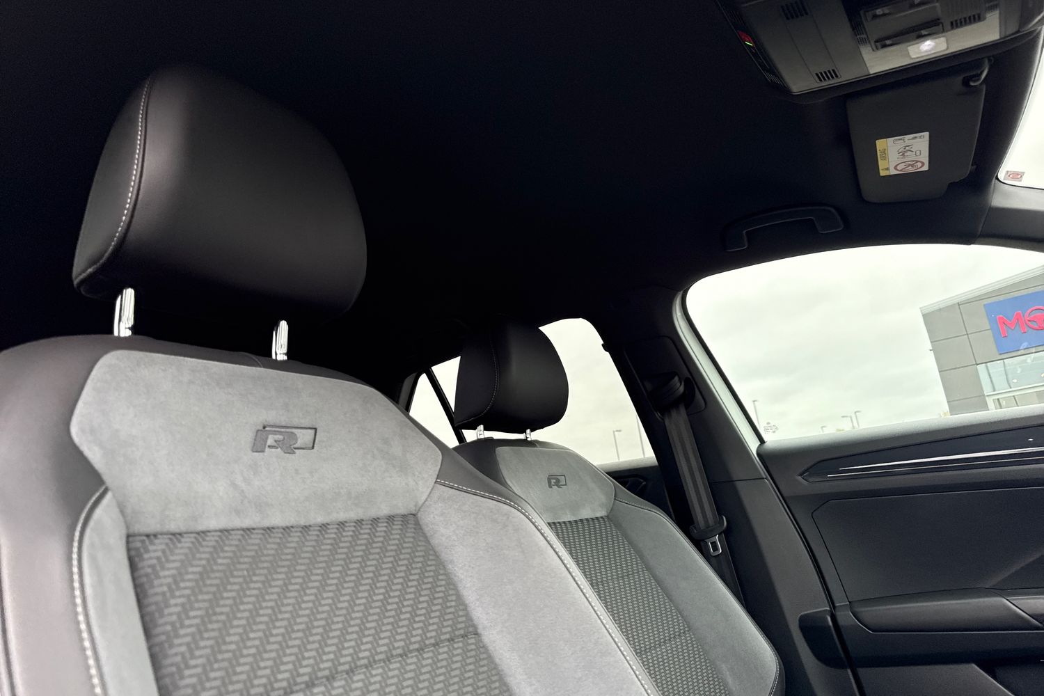 Used Volkswagen T-Roc 2019 for sale - 77337153: Photo 24