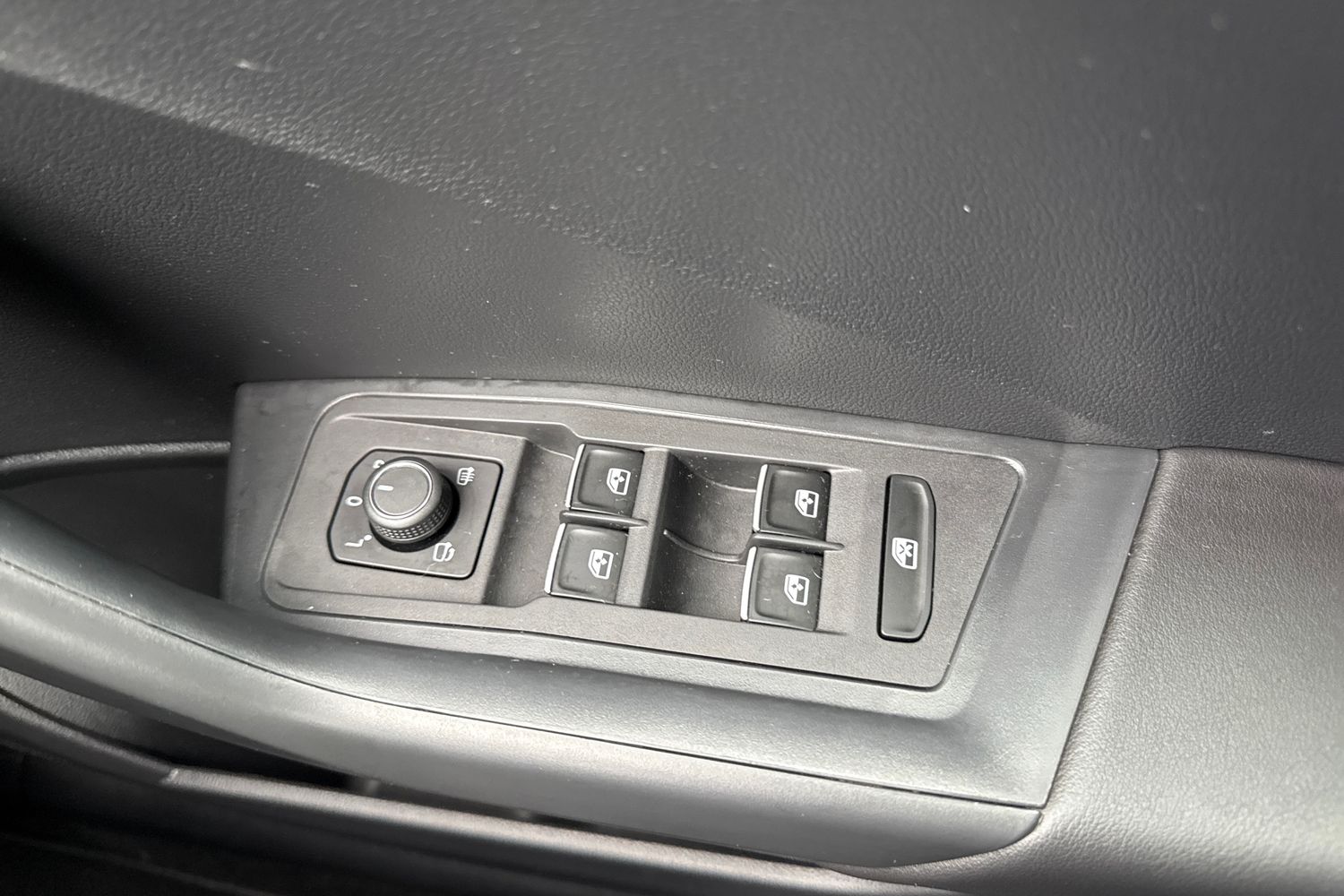 Used Volkswagen T-Roc 2019 for sale - 77337153: Photo 40