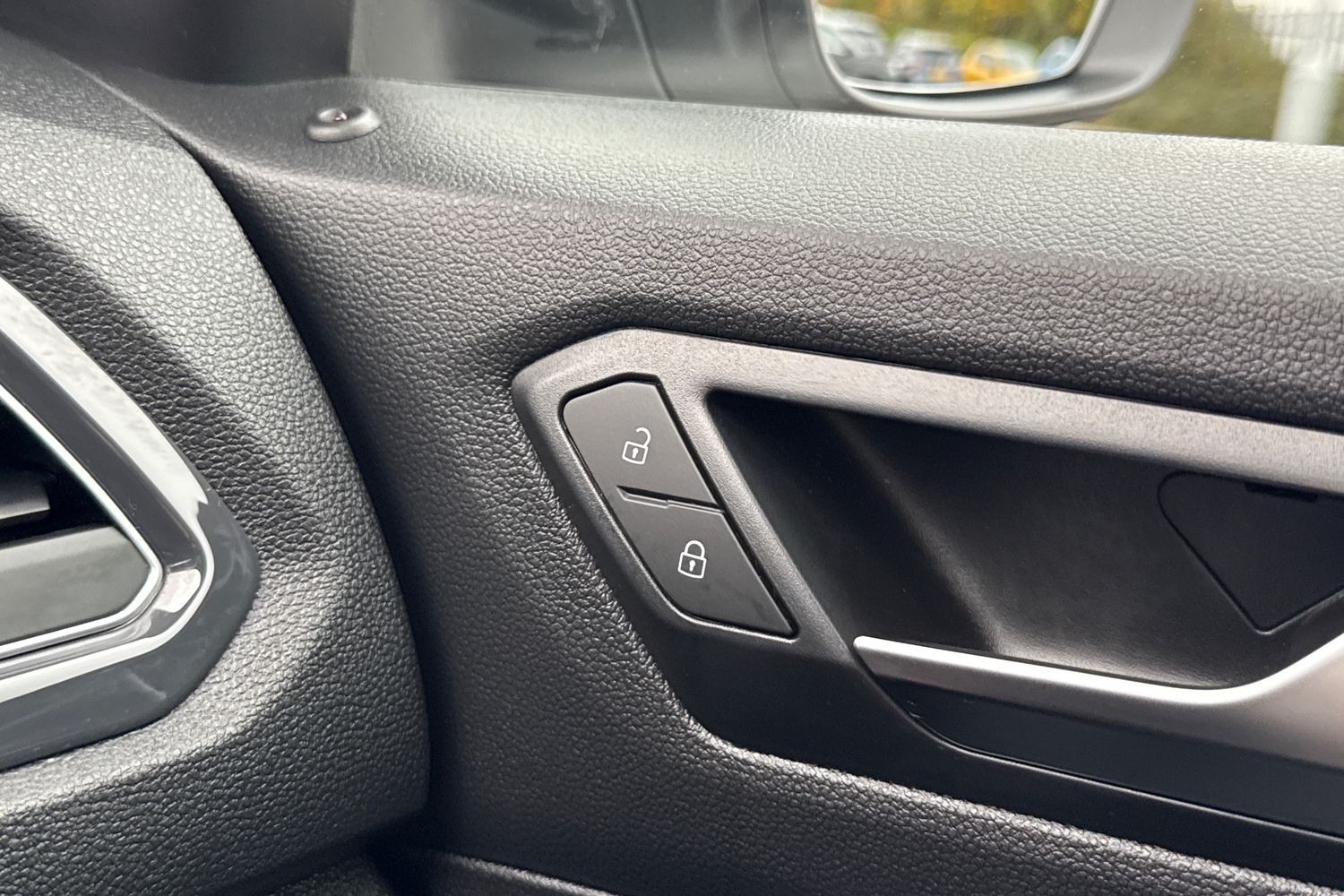 Used Volkswagen T-Roc 2019 for sale - 77337153: Photo 41