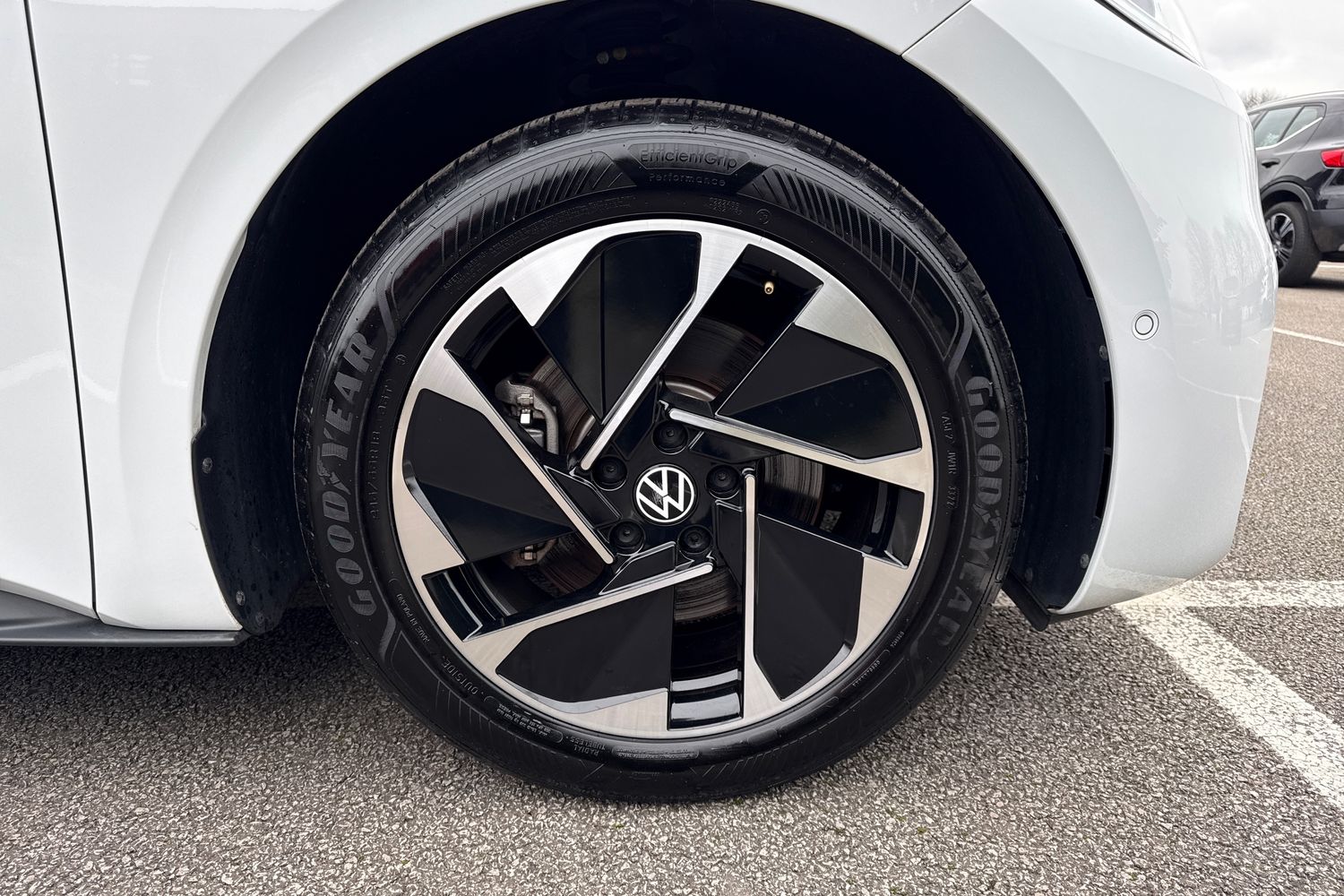 Used Volkswagen ID.3 2023 for sale - 77593607: Photo 10