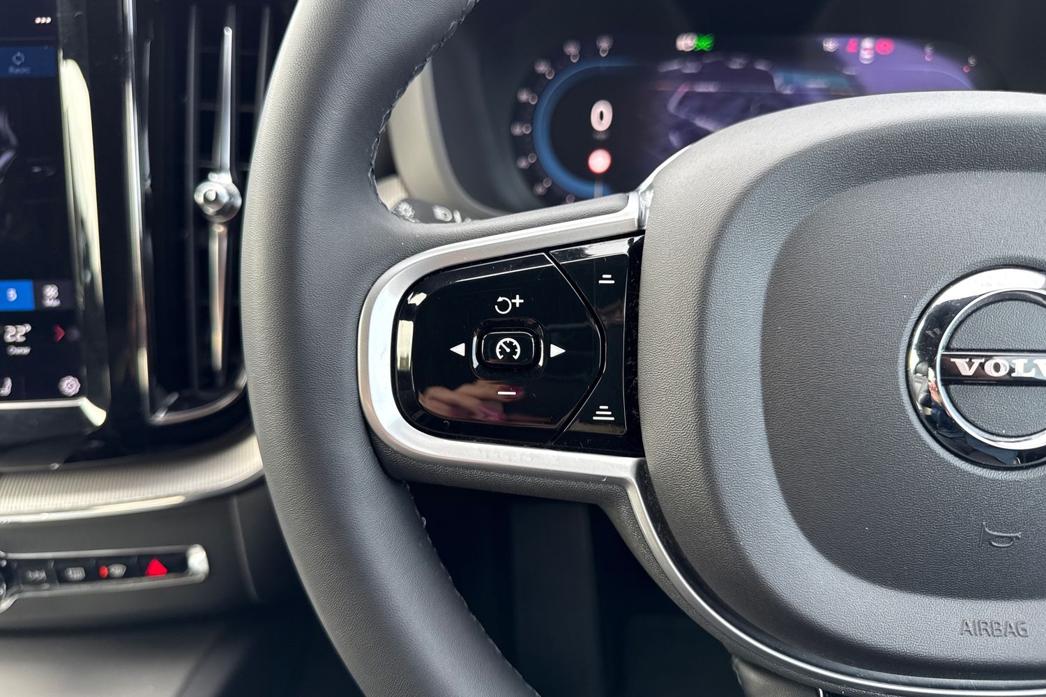 Used Volvo XC60 2021 for sale - 76460957: Photo 39