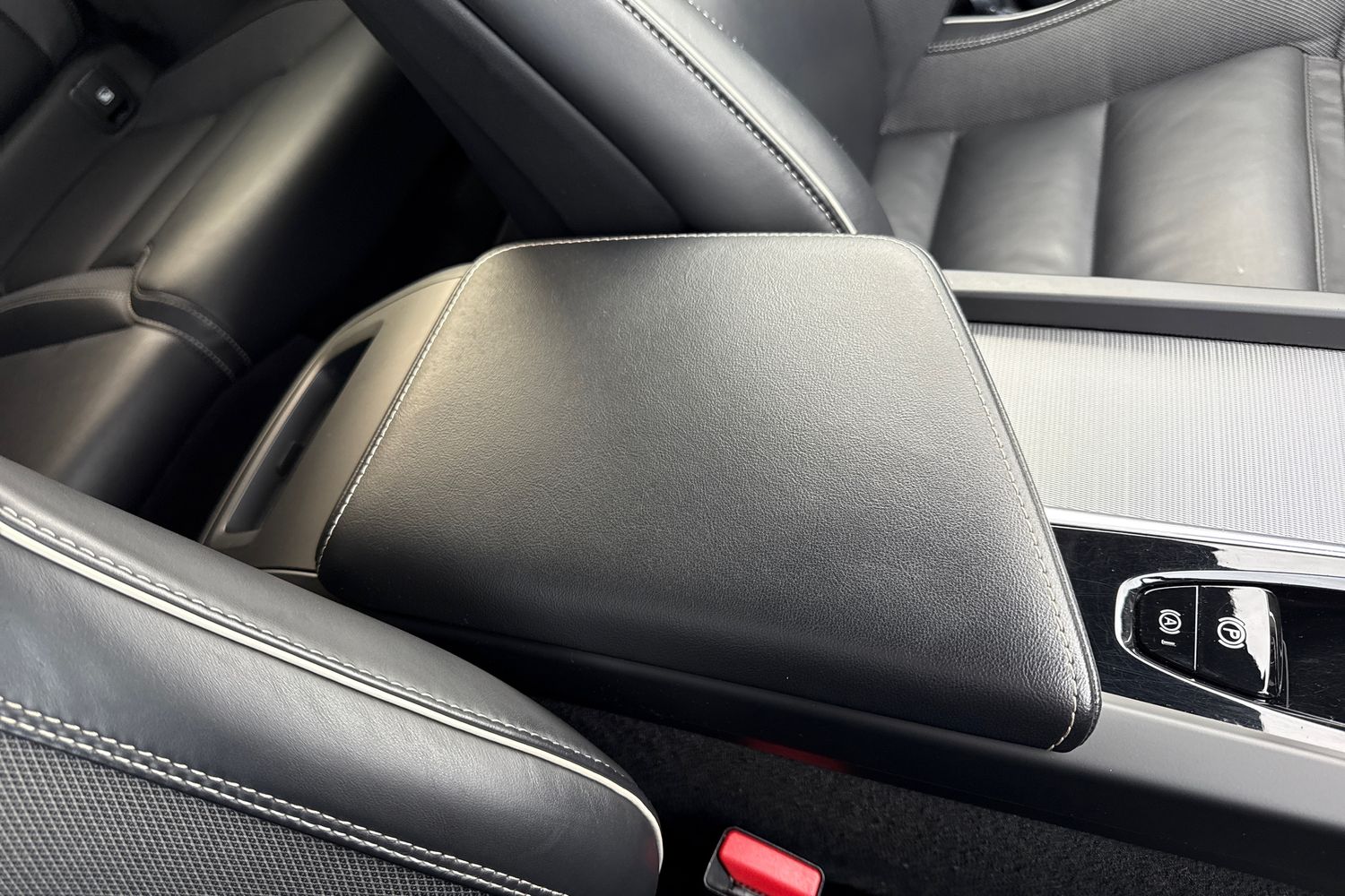 Used Volvo XC60 2021 for sale - 76460957: Photo 60