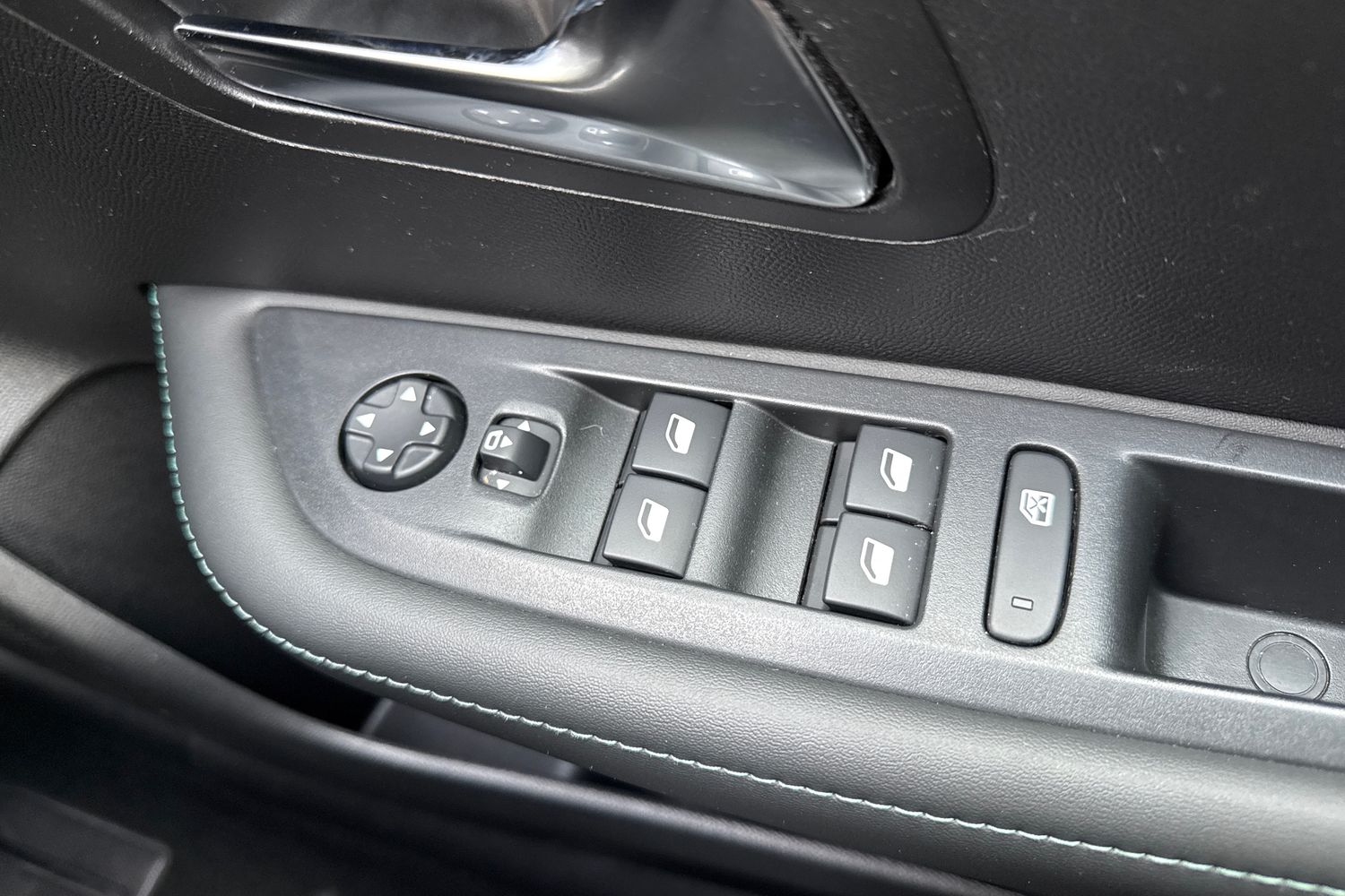 Used Peugeot 208 2023 for sale - 77553368: Photo 38