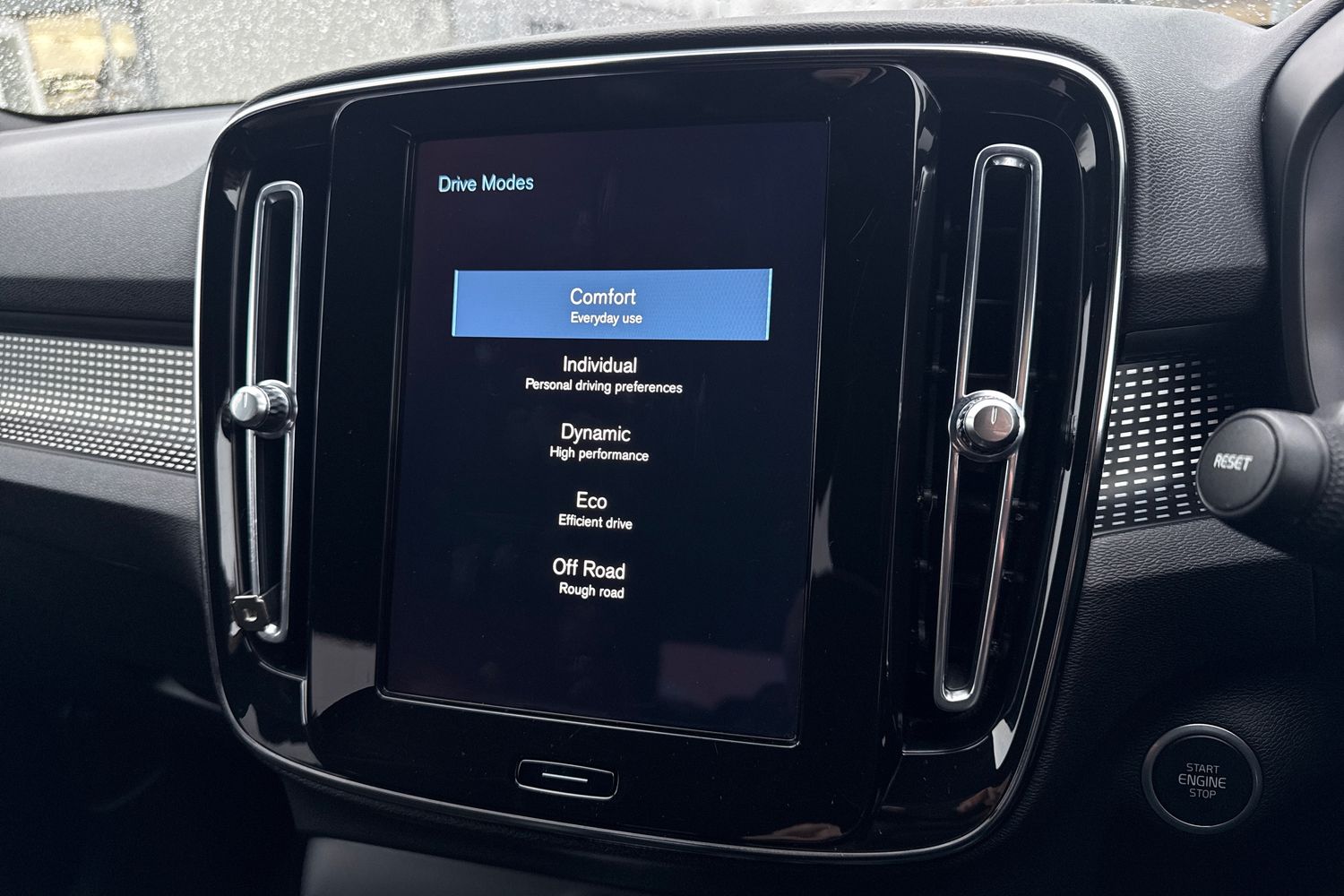 Used Volvo XC40 2020 for sale - 77494106: Photo 51