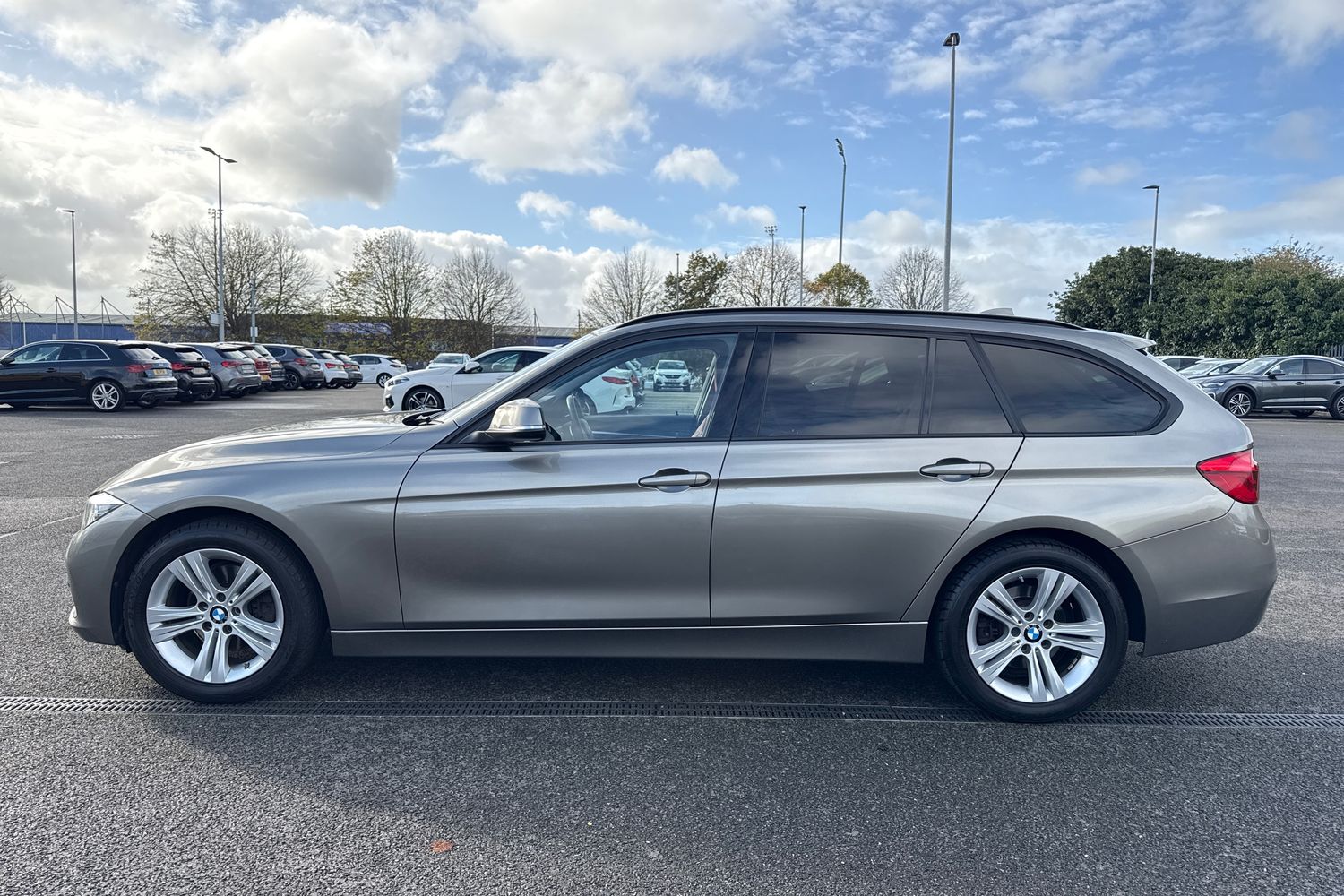 Used BMW 3 Series 2016 for sale - 77337089: Photo 30