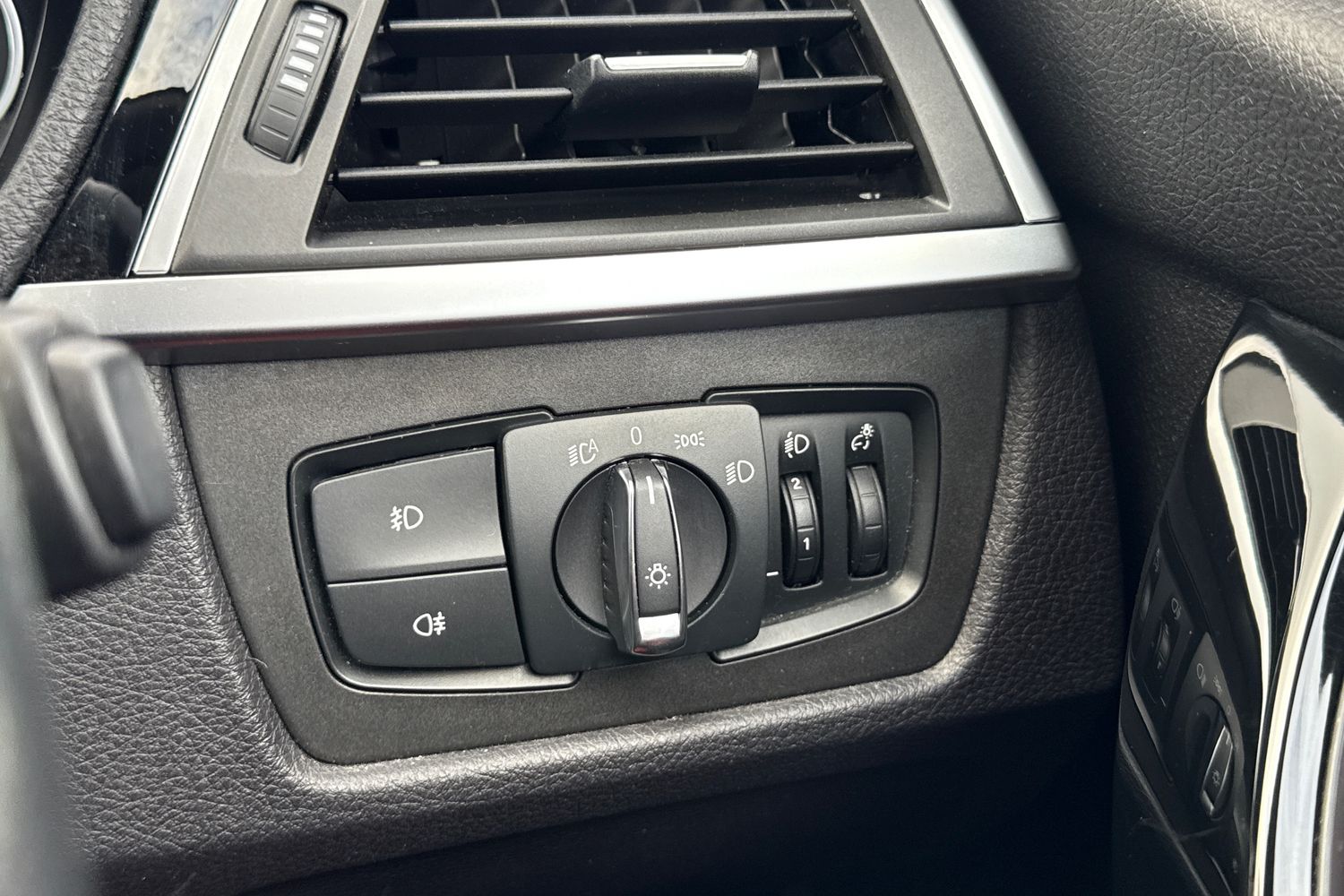 Used BMW 3 Series 2016 for sale - 77337089: Photo 41