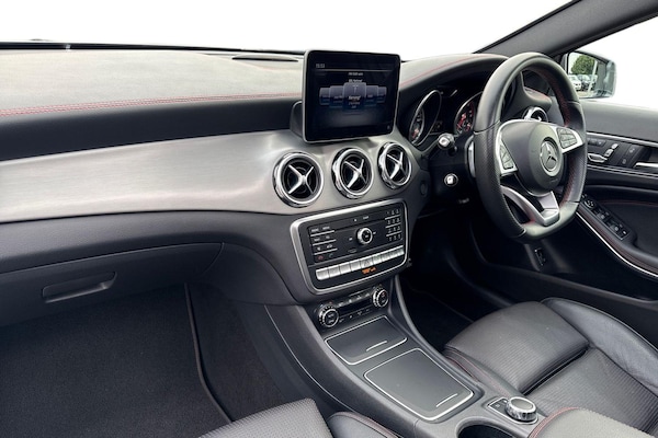 Used Mercedes-Benz GLA 2018 for sale - 76268033: Photo 15