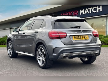 Used Mercedes-Benz GLA 2018 for sale - 76268033: Photo 2
