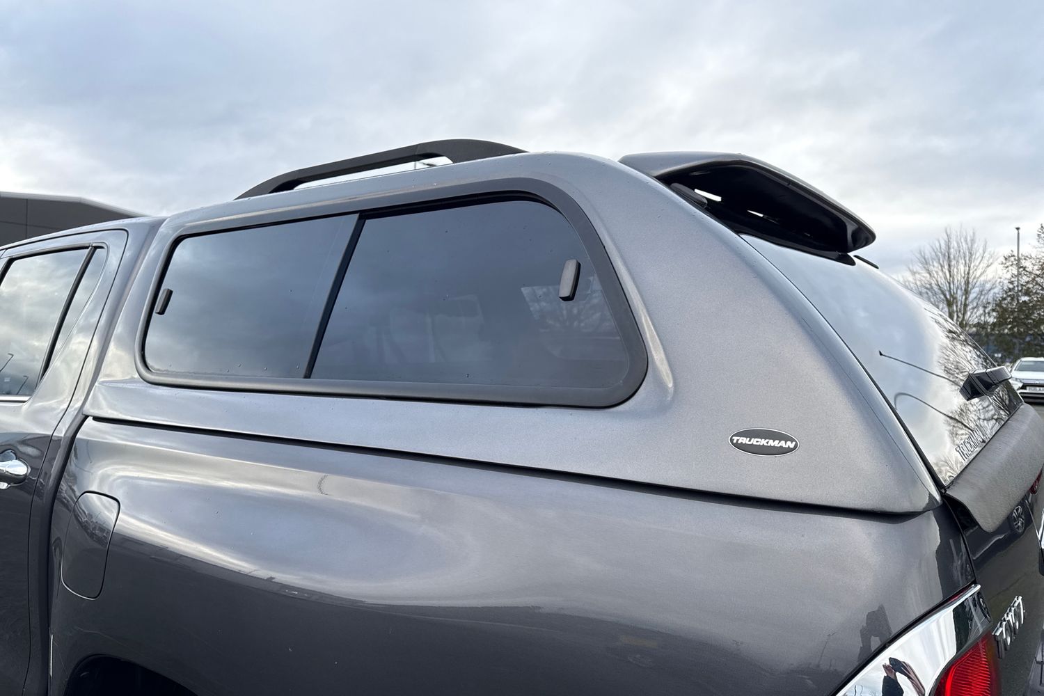 Used Toyota Hilux 2017 for sale - 76685779: Photo 29