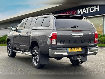 Used Toyota Hilux 2017 for sale - 76685779: Photo