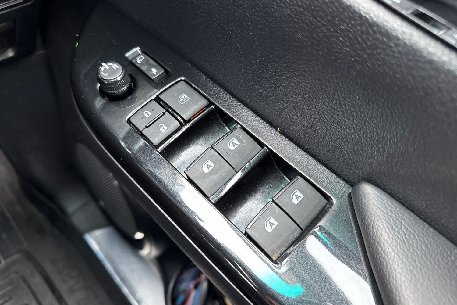 Used Toyota Hilux 2017 for sale - 76685779: Photo 43