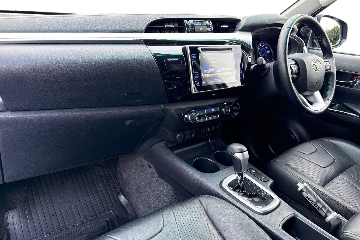 Used Toyota Hilux 2017 for sale - 76685779: Photo 9