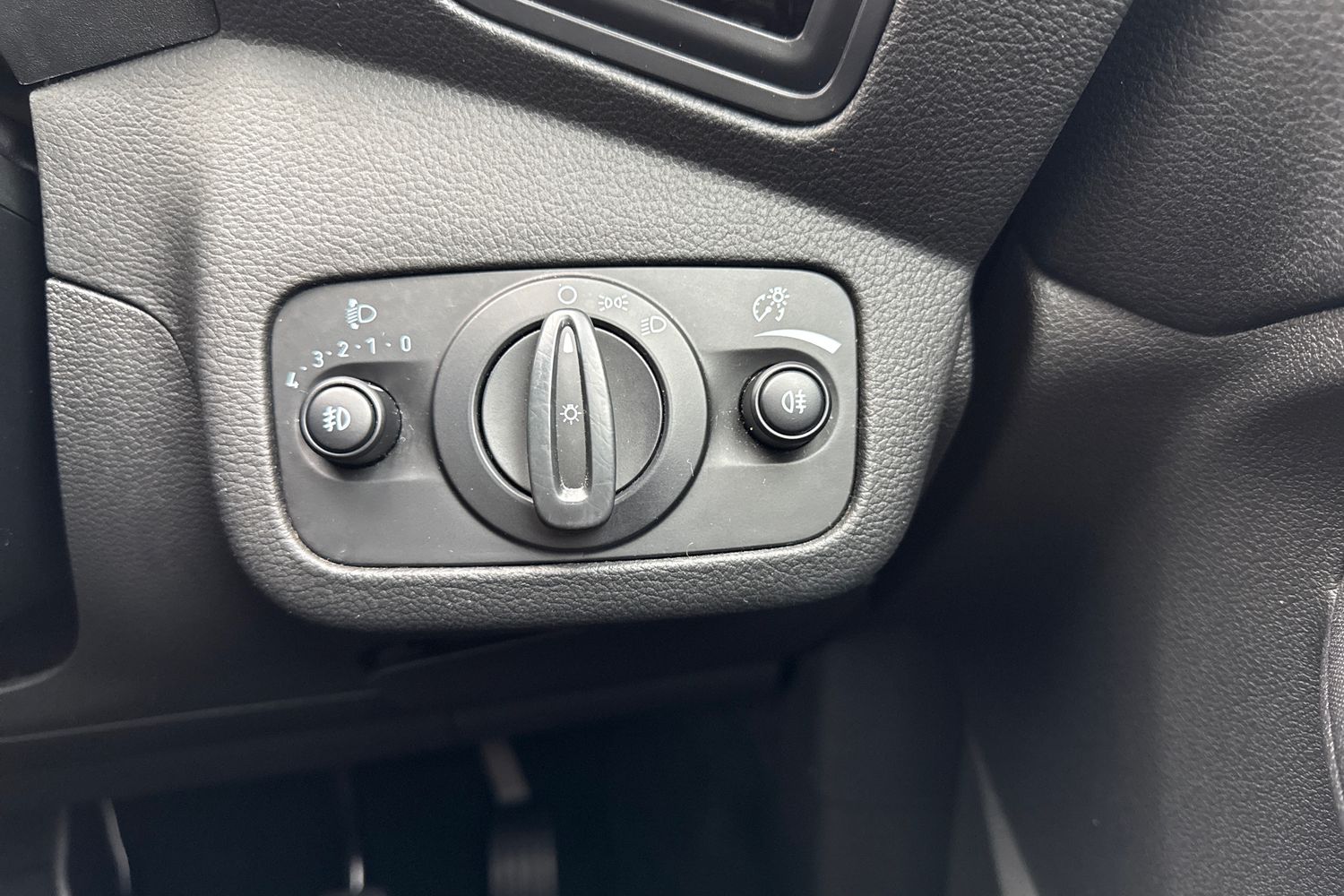 Used Ford C-Max 2016 for sale - 77649417: Photo 43