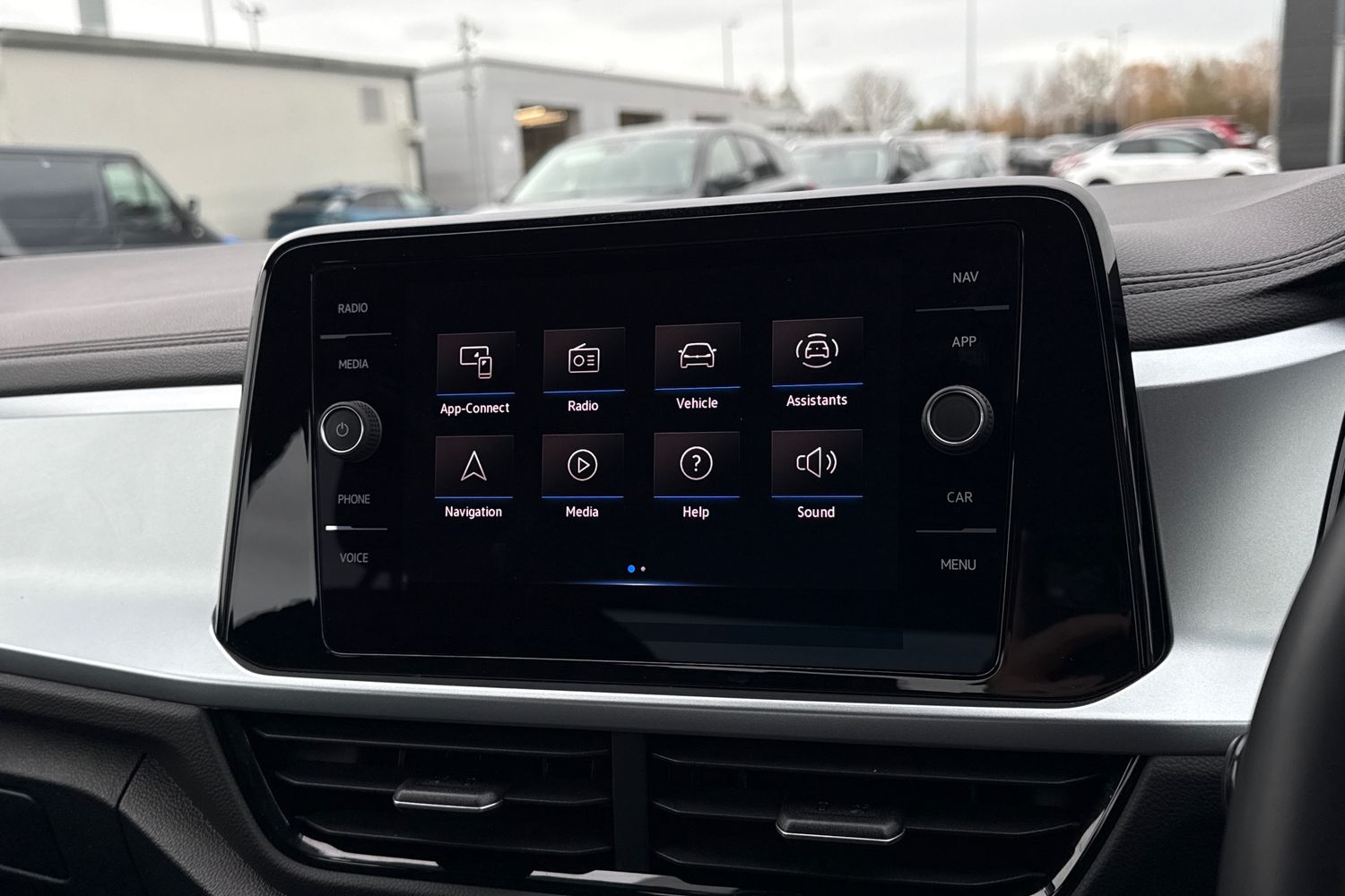 Used Volkswagen T-Roc 2023 for sale - 77649244: Photo 17