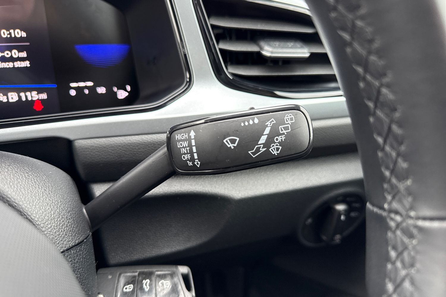 Used Volkswagen T-Roc 2023 for sale - 77649244: Photo 42