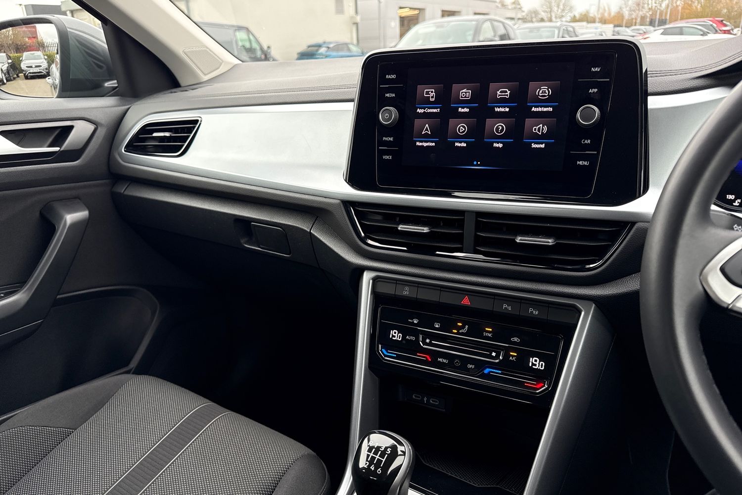 Used Volkswagen T-Roc 2023 for sale - 77649244: Photo 45