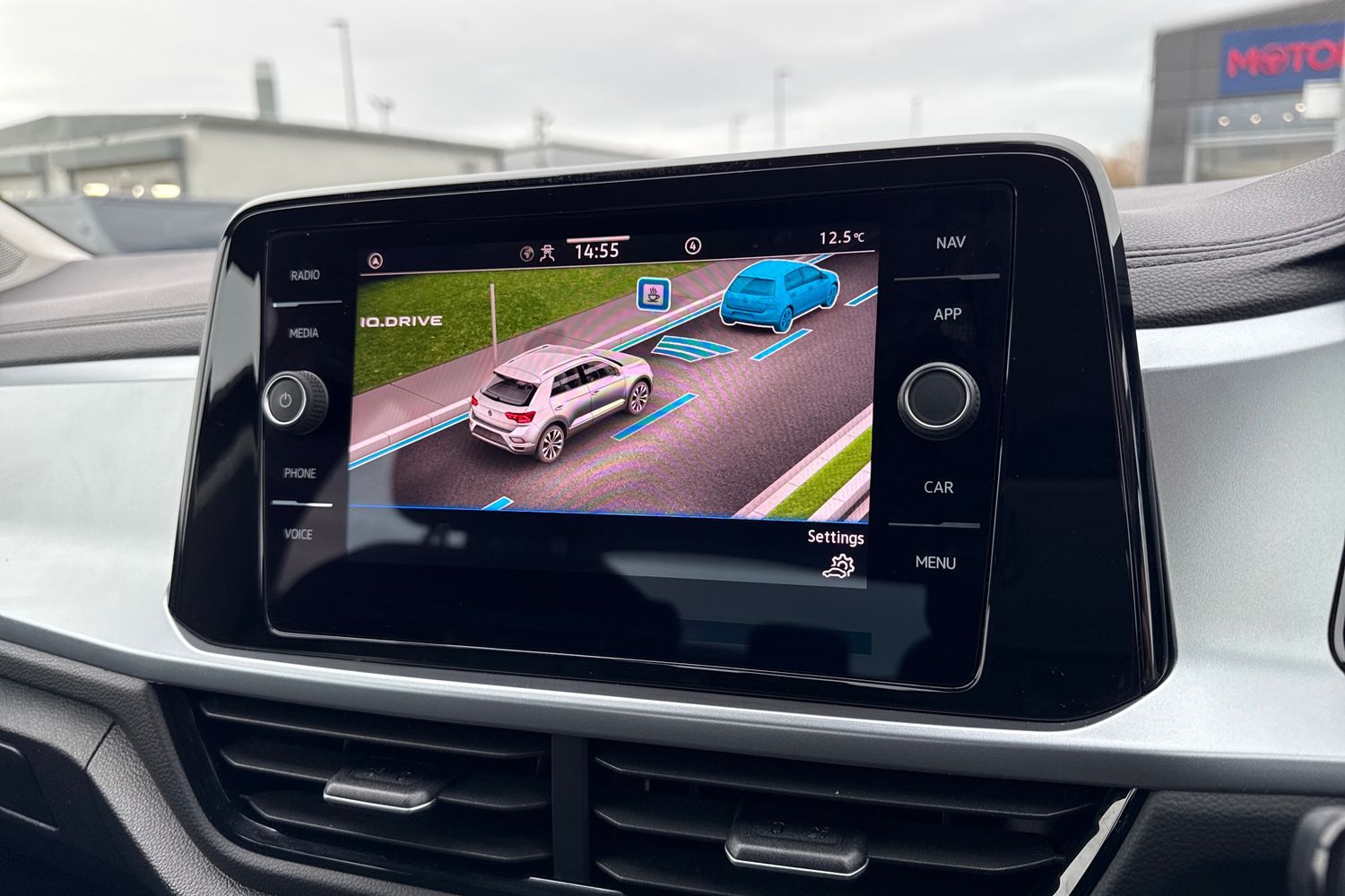 Used Volkswagen T-Roc 2023 for sale - 77649244: Photo 53