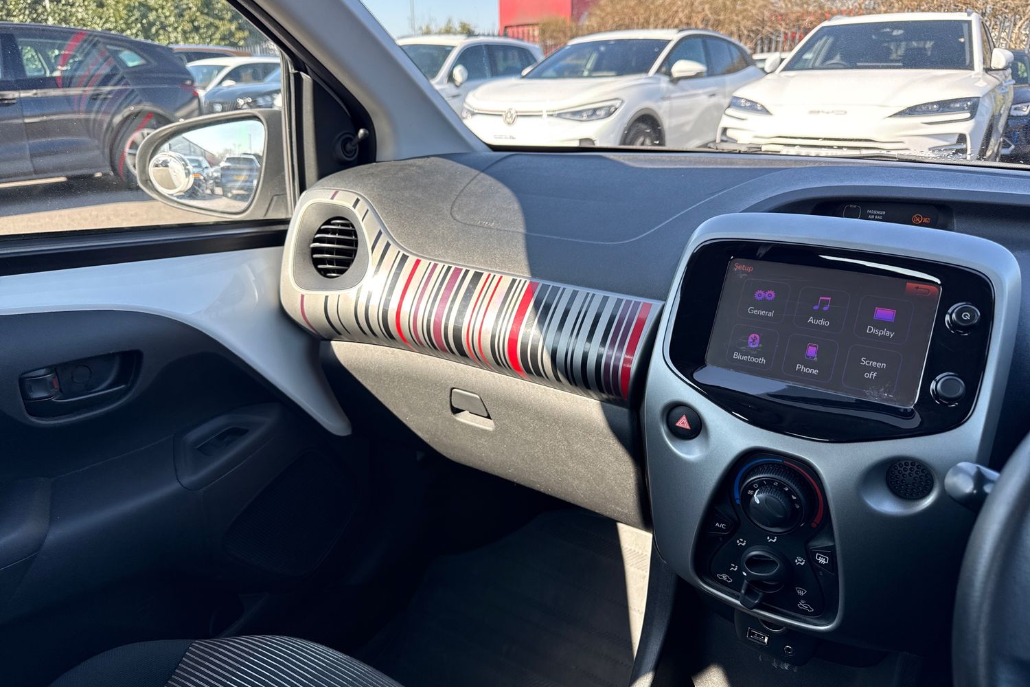 Used Peugeot 108 2015 for sale - 77961458: Photo 17