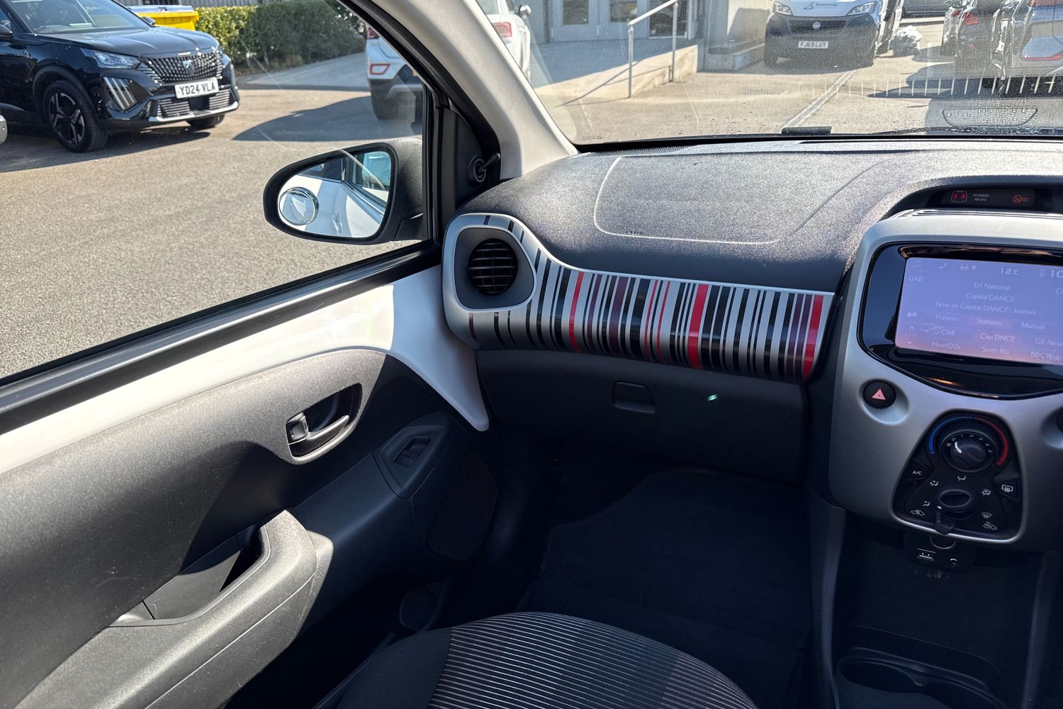 Used Peugeot 108 2015 for sale - 77961458: Photo 20