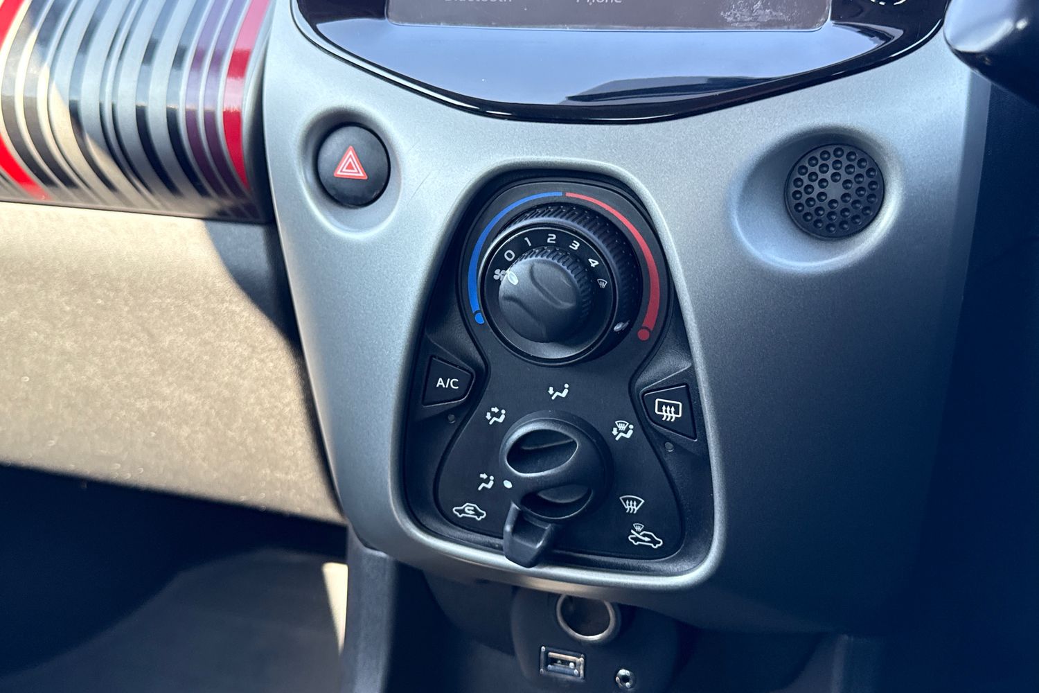 Used Peugeot 108 2015 for sale - 77961458: Photo 22