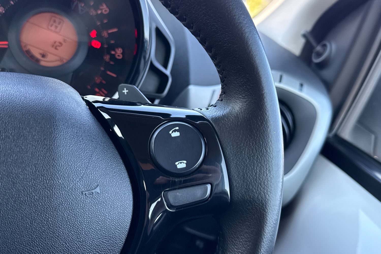 Used Peugeot 108 2015 for sale - 77961458: Photo 38