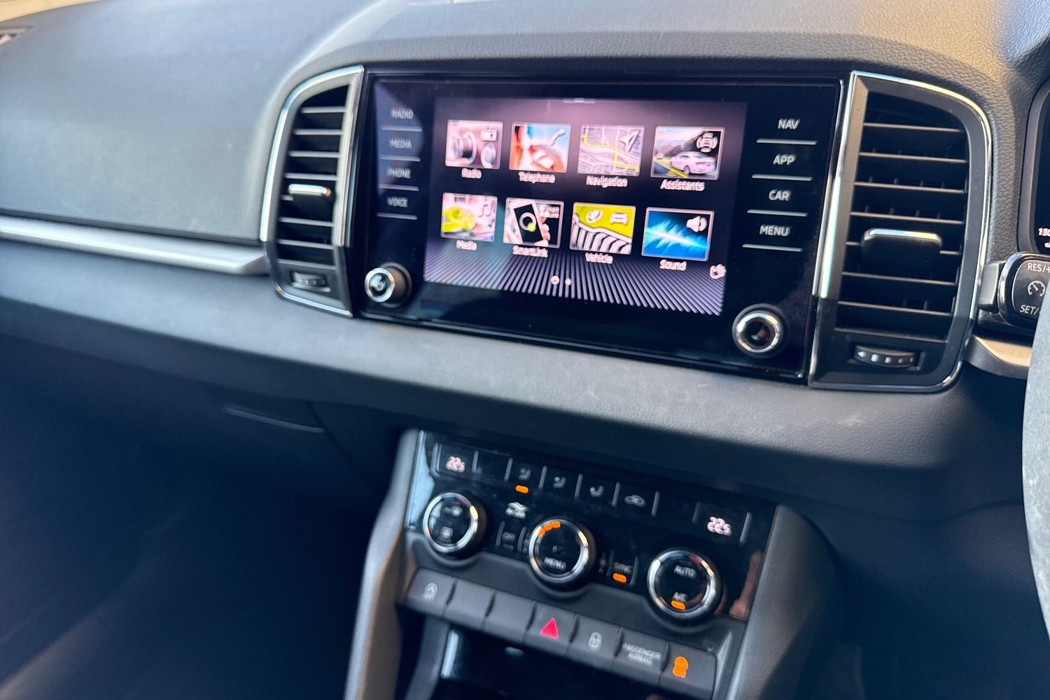 Used Skoda Karoq 2024 for sale - 76929158: Photo 43