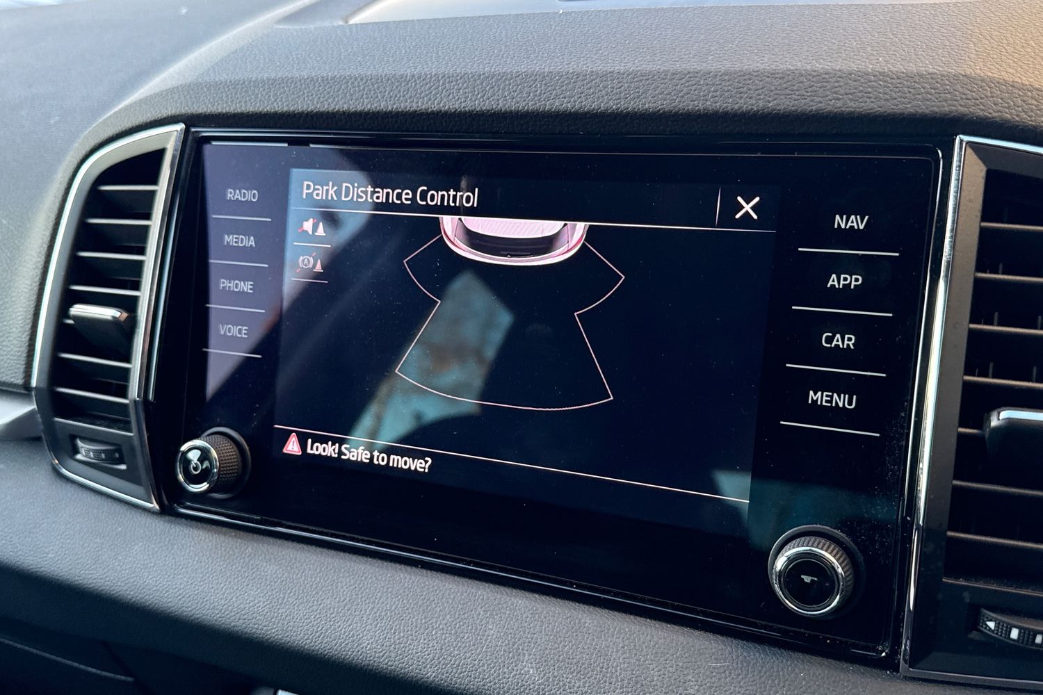 Used Skoda Karoq 2024 for sale - 76929158: Photo 61