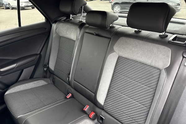 Used Volkswagen T-Roc 2019 for sale - 76256997: Photo 19