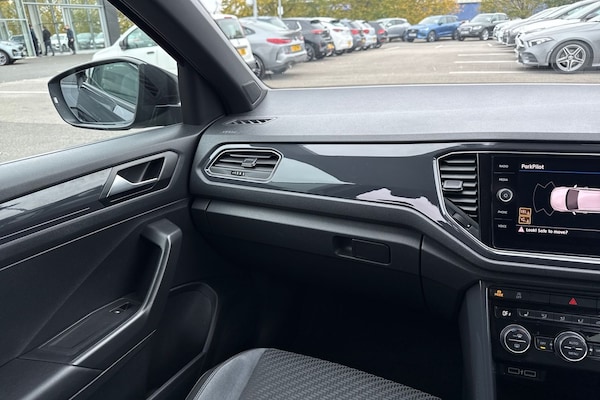 Used Volkswagen T-Roc 2019 for sale - 76256997: Photo 20
